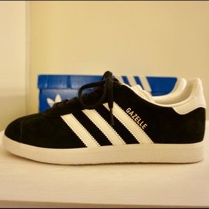 Black Gazelle Shoes (BRAND NEW)